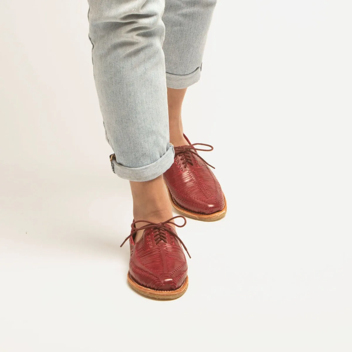 BENITO Natural Red  (Last Size 39.5)