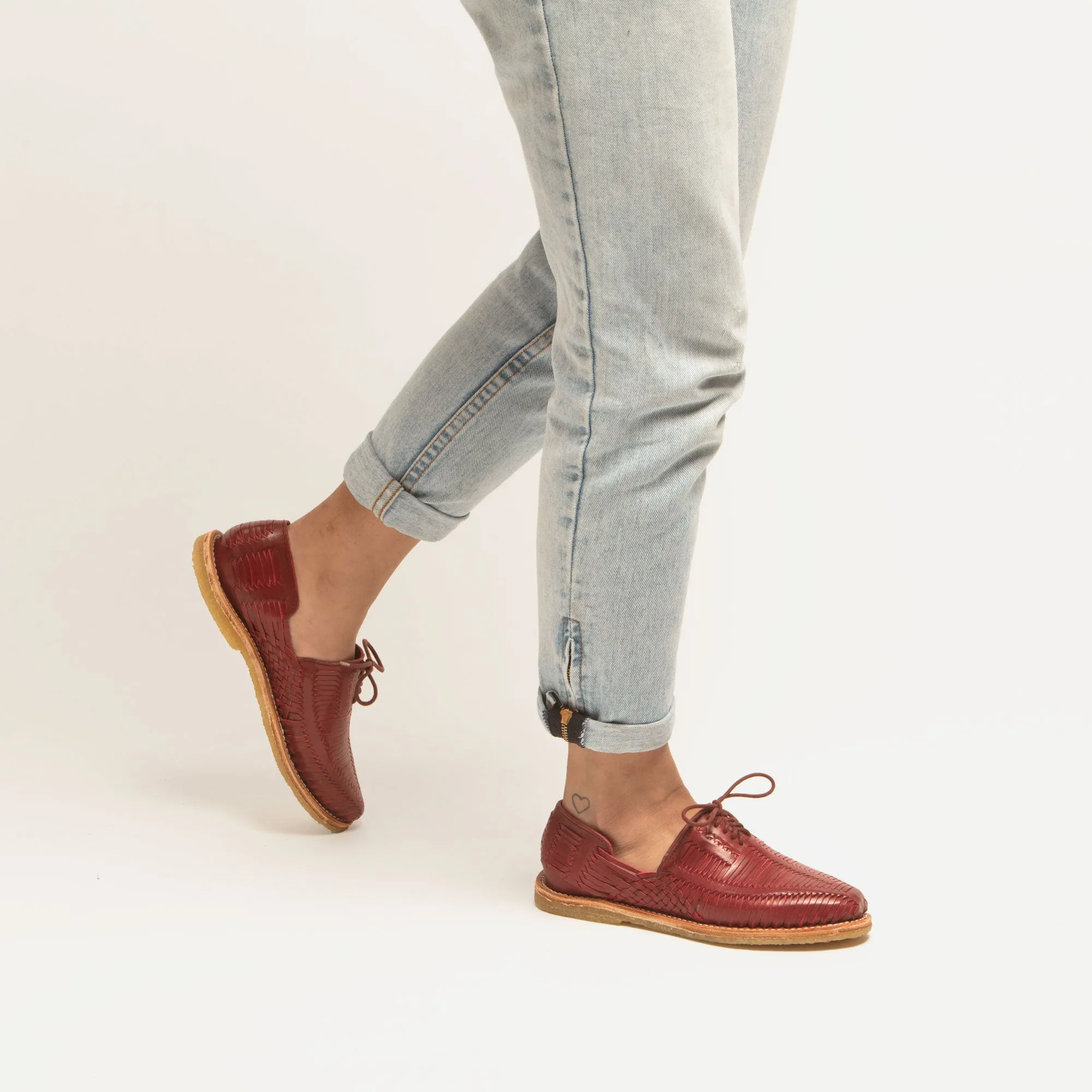 BENITO Natural Red  (Last Size 39.5)