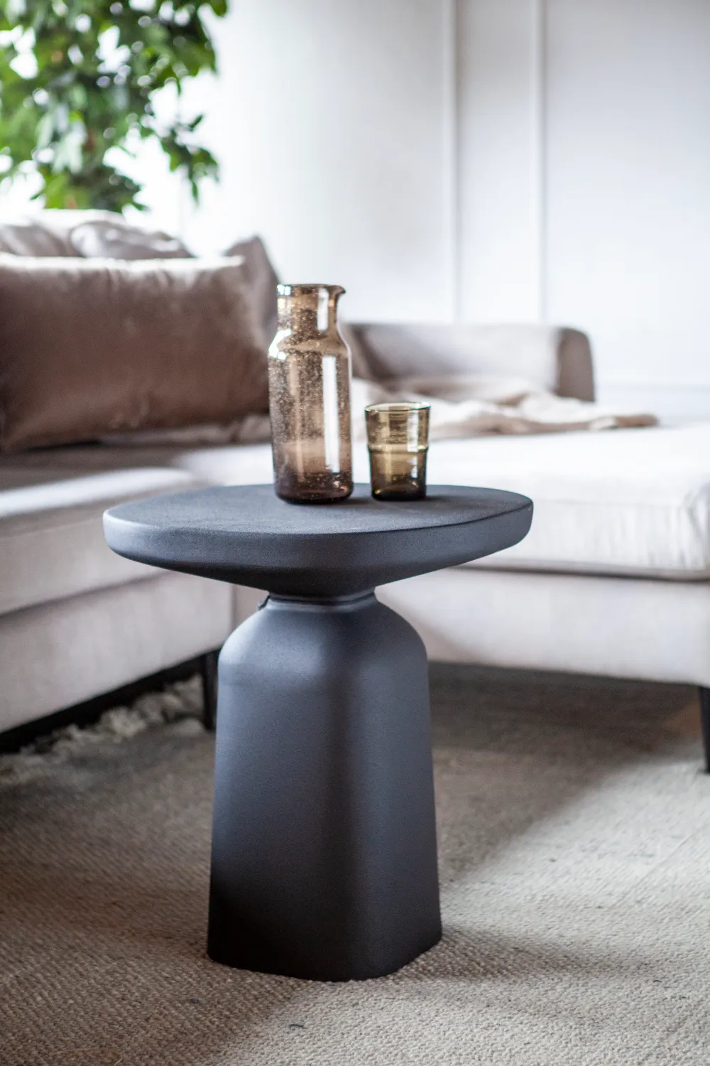 Black Aluminum Side Table | By-Boo Squand