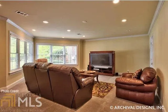 Expansive 4-Bedroom Home with Walkout Basement and Bonus Room