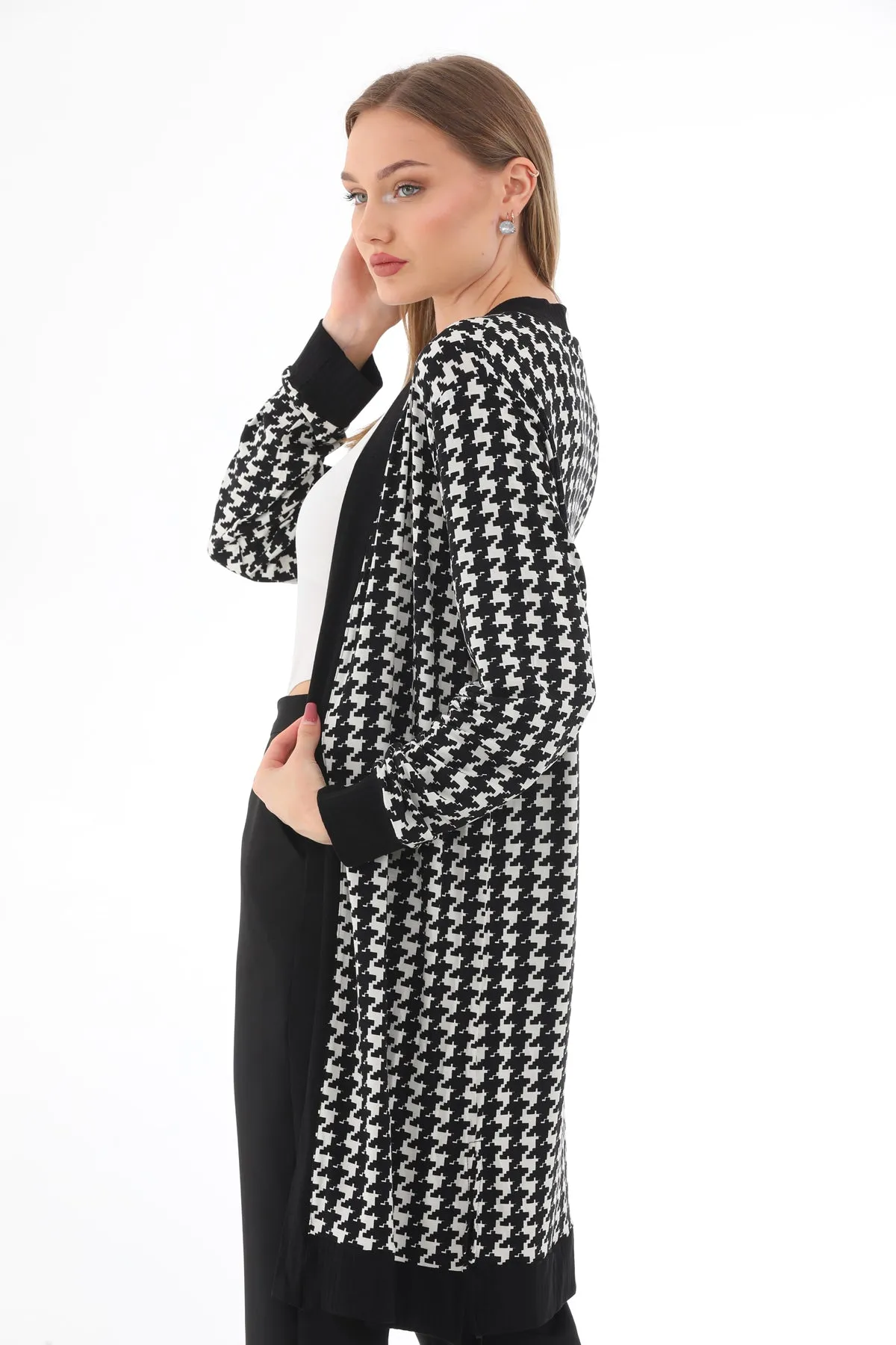 N&C 52833 Cardigan Black&White